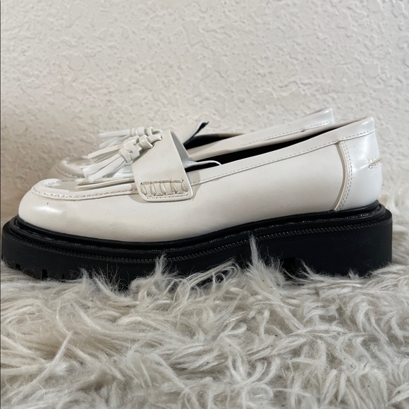 H&M Black/White Chunky Loafers Platform Sole & Tassel Detail Slip On Size 37 (6) - Picture 8 of 16
